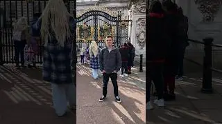 I WENT TO BUCKINGHAM PALACE IN LONDON (VLOG)