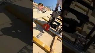 Multifunctional gun for roofer