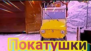 Let's ride along the winter road in a taxi!
