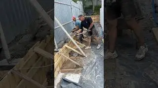Первый этап заливки архитектурного бетона