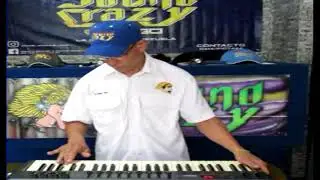 DJ ADONIS EL QUE HABLA CON LAS MANOS