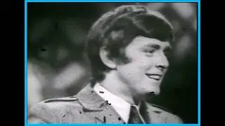♫ Johnny Young  ♥ Watcha Gonna Do ♫