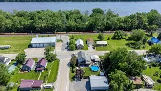 3889 HWY 22 Muscatine IA