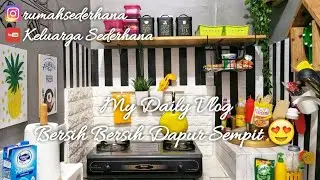 Clean Narrow Kitchen | Simple Kitchen | Minimalist Kitchen | Clean and Beautiful Kitchen 🎥🎬📷 