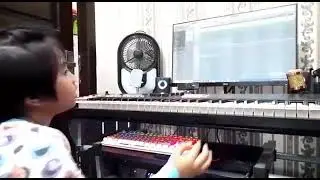 MUSISI CILIK USIA 7 TAHUN.