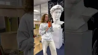 Идеальный аксессуар, который улучшит любой образ #shorts #russkydigital #мерч #fefu #атб