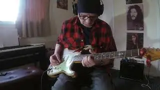 Blues shuffle in Bb.    ( Backing track-JamTracksChannel)