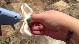 DIY: Ribbon Bow