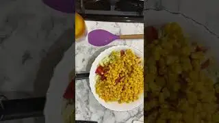 Салат яркий,быстро и вкусно за 1 минуту!!