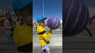 Кручу в скейт-парке мяч street beat 🏀 