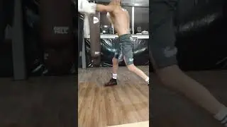 Пока все отдыхают тренер пашет💪