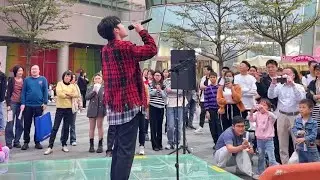 Guangzhou Street sings Zhou Shen's ”Floating Light”! The ethereal male voice attracts passers-by to