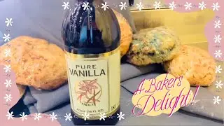 In Hand Review of KirkIand Signature Brand Pure Vanilla Extract
