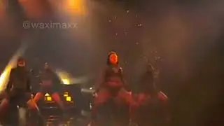 Ava Max - Hold Up (Wait A Minute)