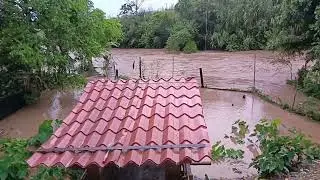 Ríos crecidos por lluvias