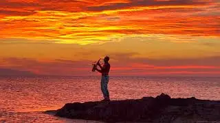 Fantastic and Very Beautiful Sunset with Saxophone - Music Synthwave 2022