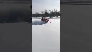 Polaris 440 XCSP pow turn, JAWS CAN!