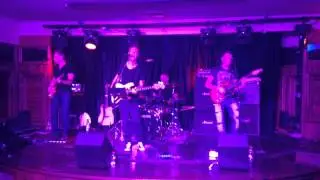 Dee Dowling Band at 3 Monkeys Pub, Eilat, Israel July 2014 (part 2)