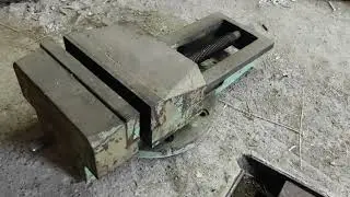 Огромные Станочные Тиски из СССР. Краткий обзор.