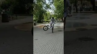 флет трюки на bmx foot jam 360 and foot jam tail whip #bmx #бмх #dimabar #трюкинабмх