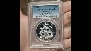 canada christmas treee swarovski crystal coin
