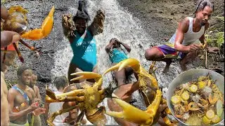 River Crab (BACK) Catch & Cook In The Rain || River Food Boil With All What We Caught In The Rain 🇱🇨