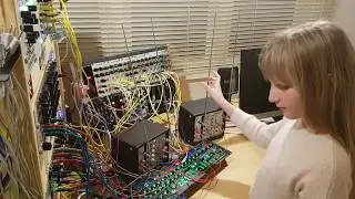 E352 Morph + Detune Mode with Quadruple Theremin Jam