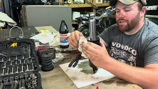 2011 Harley Davidson Rear shock seal replacement
