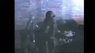 ЭТО ОН УКРАЛ ХЛЕБ В ЛАРЬКЕ!