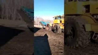 К-700А с плугом плн-8-35