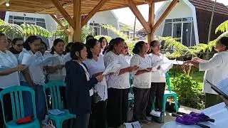 Parompuan HKBP Limo Berkoor dari Dieng diatas 2000 MDPL ( Dison Do Au Marsomba )