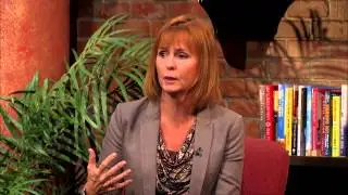 Between the Covers #117: (Lori Roy) WXEL