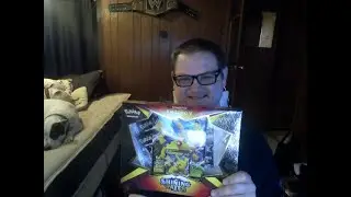 Pokemon Shining Fates Pikachu V Box Opening