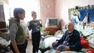 Одиноким пенсионерам – заботу и внимание