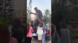 Carrying up strangers to see their Reactions