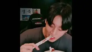 Baby Bunny eating his B'day Cake🧁💜
