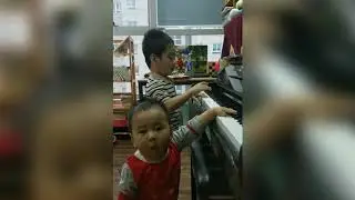 Nhà có 3 con trai