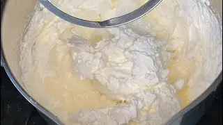 Hidratando chantilly na batedeira