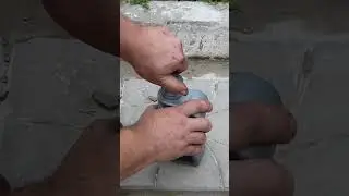 Как залить масло в труднодоступное место #shorts.How to pour oil into a hard-to-reach place
