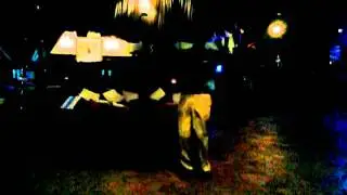 кальянный бар танцующий бармен.mp4