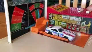 1970 Hot Wheels Tune-Up Tower: Treadmill