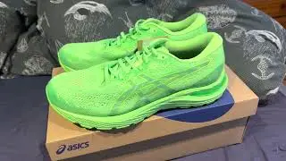 Asics Gel-Cumulus 23 Lite-Show Unboxing Video