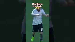 POV : Messi turns into a stress buster 🤣 