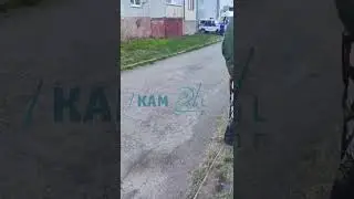 На Камчатке в поселке Завойко девушка выпала из окна