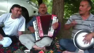 💞❤💘устод холмахмад бо хамрохи аки Ахтам❤ё мавло дилом танг омадай❤ гуш кн дам бги!!!