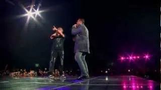 Los Auténticos Decadentes - Un osito de peluche de Taiwán (en vivo) OFICIAL