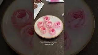 Капкейки с кремовыми цветами 🌸