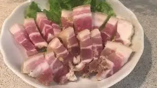 Pickling brisket in two ways. Preparing for Easter.