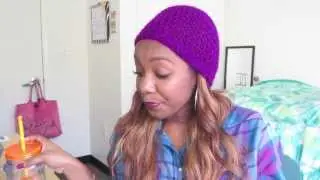 Simple Holiday/Winter Makeup Tutorial (bold lips)