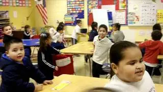 Hokey Pokey - Spanish or English (Classroom Physical Activity Breaks)